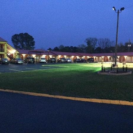 Duffys Motel - Calhoun Exterior photo